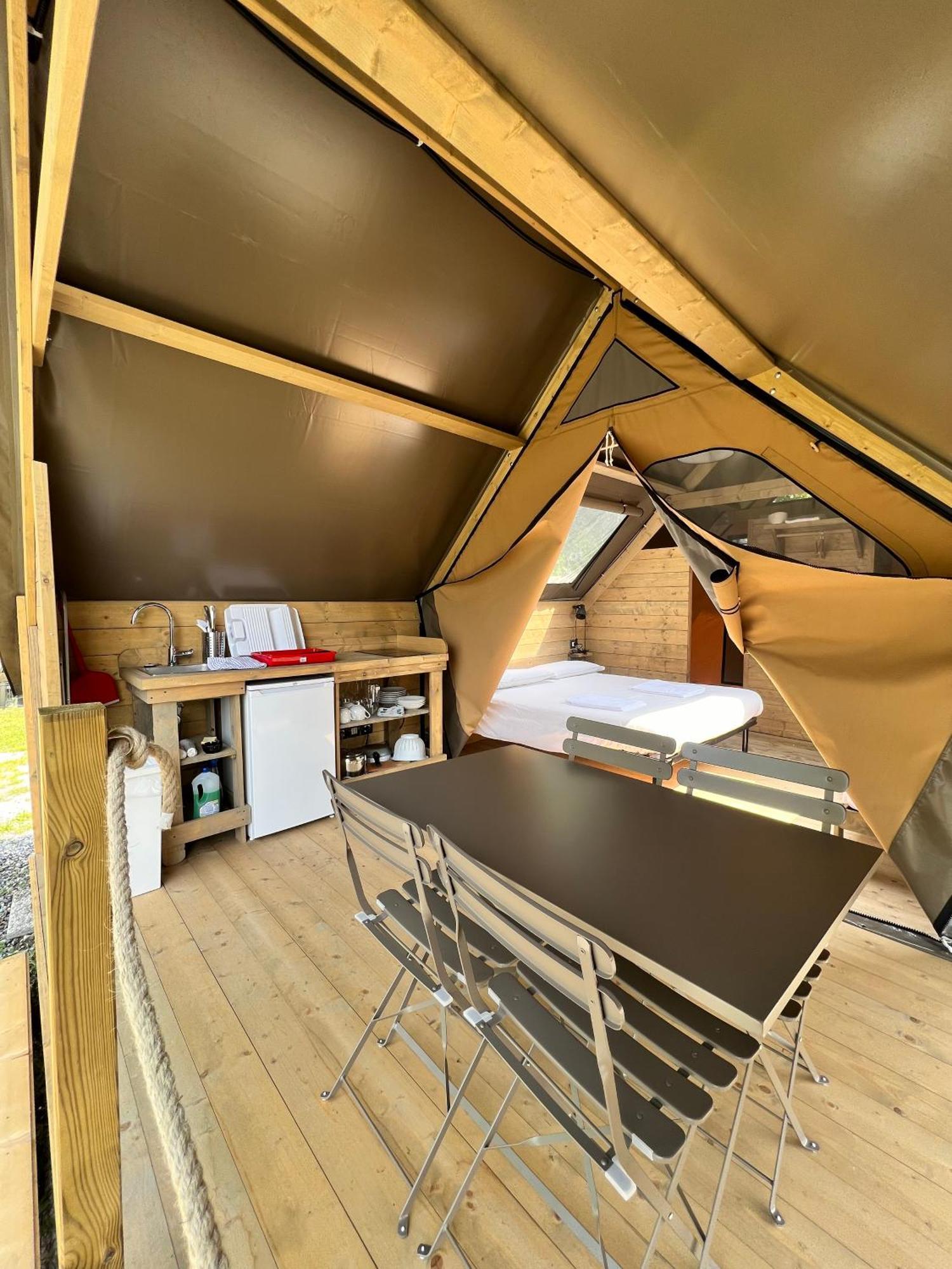 Glamping Camping Rivabella Леко Екстериор снимка